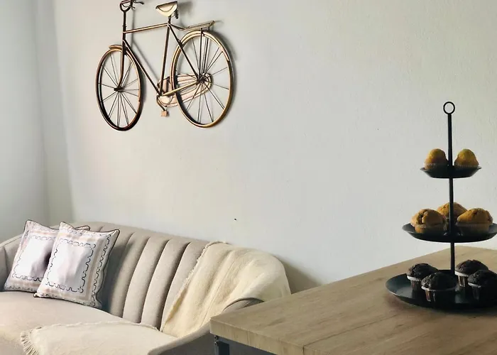 Canaryislandshost L Nazaret