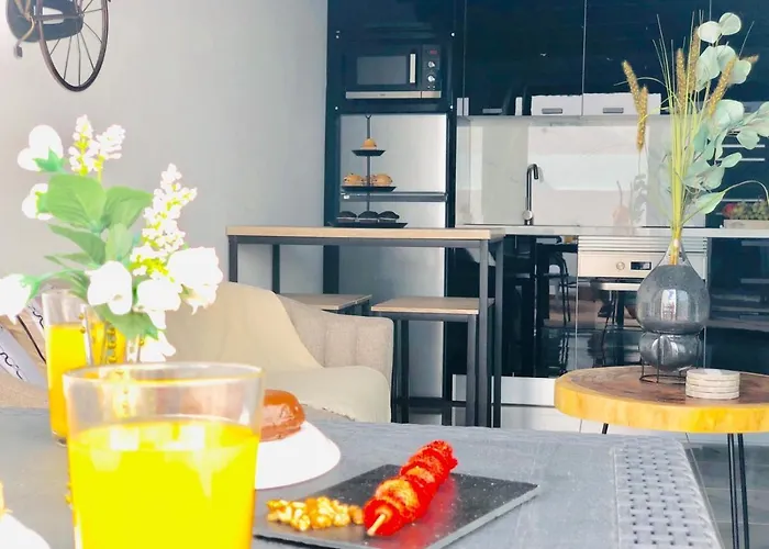 Canaryislandshost L Nazaret