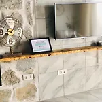 Canaryislandshost L Насарет