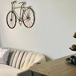 Canaryislandshost L Насарет