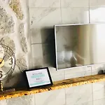 Canaryislandshost L Насарет