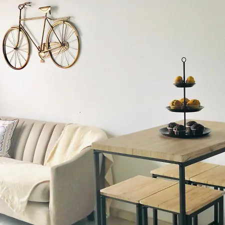 Canaryislandshost L Apartman *