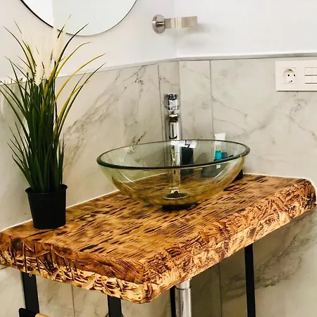 Daire Canaryislandshost L Nazaret