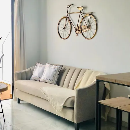 Canaryislandshost L Nazaret